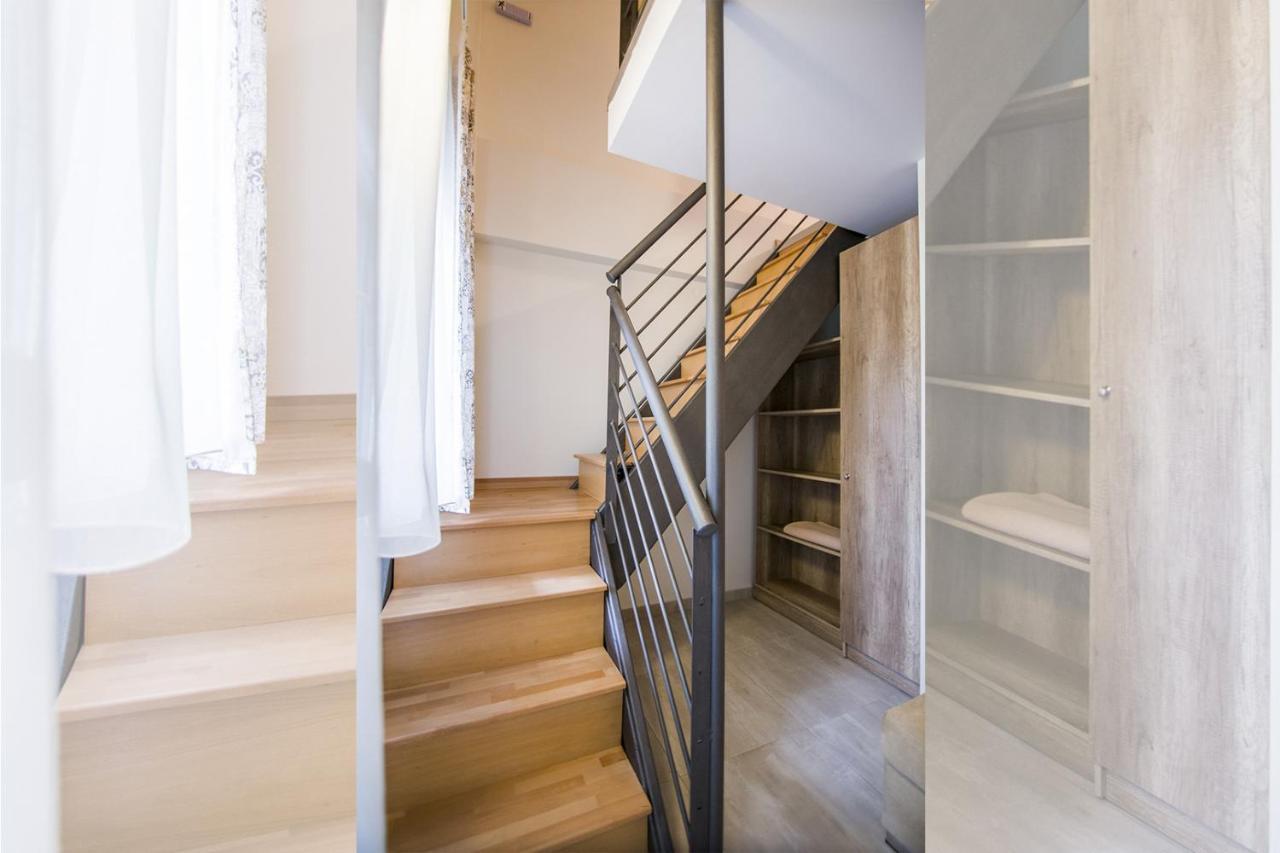 Armonia Apartment Ofrinion