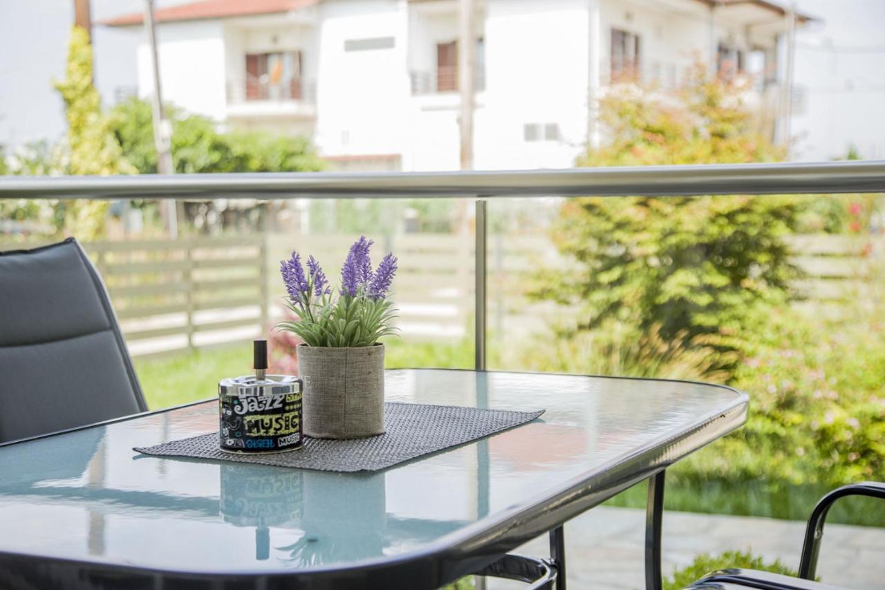 Armonia Apartment Ofrínion